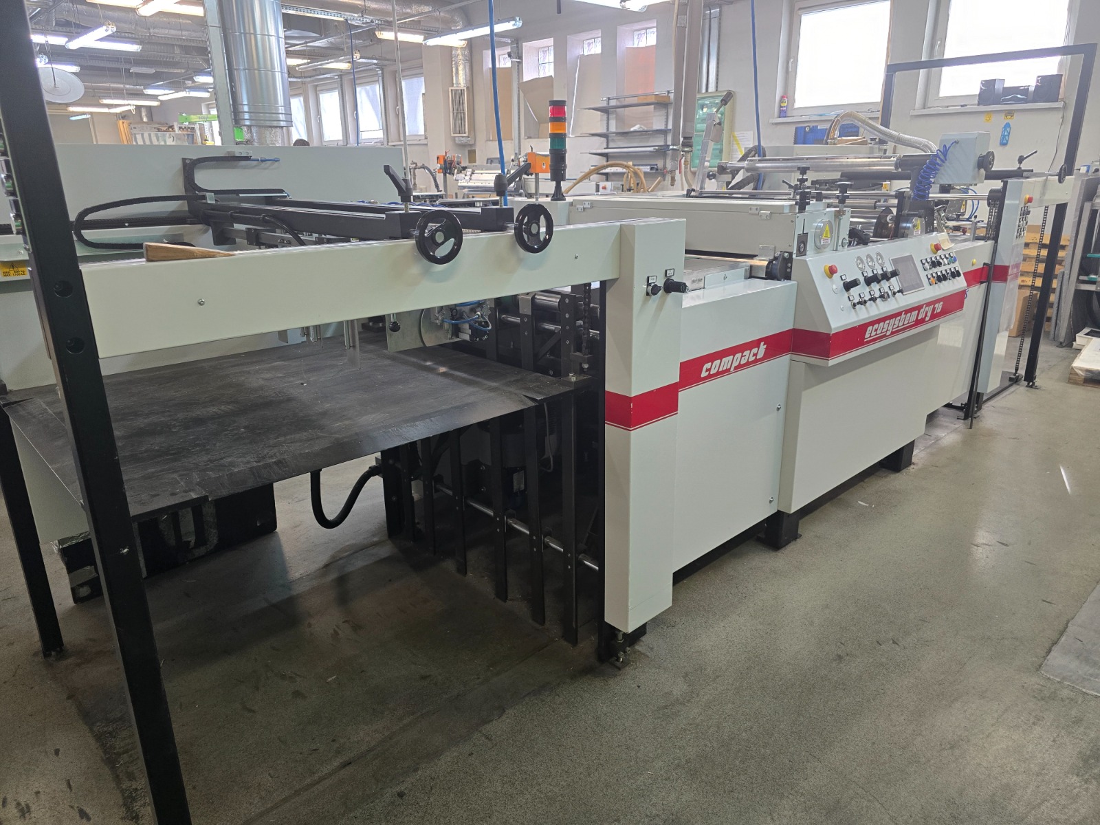 Ecosystem Compact 76 (3)