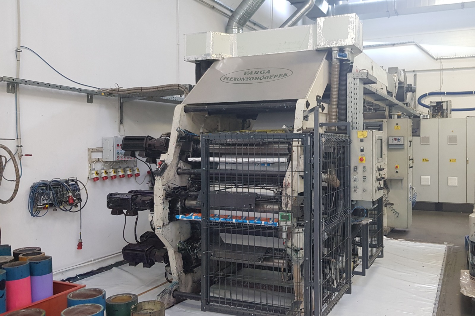 Varga Flexo 950 OK69  - Широкорулонные флексографские печатные машины